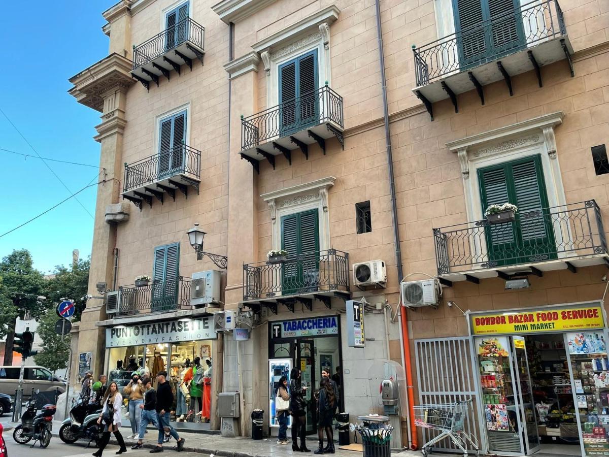 Casa Vittoria Hotel Palermo Exterior photo