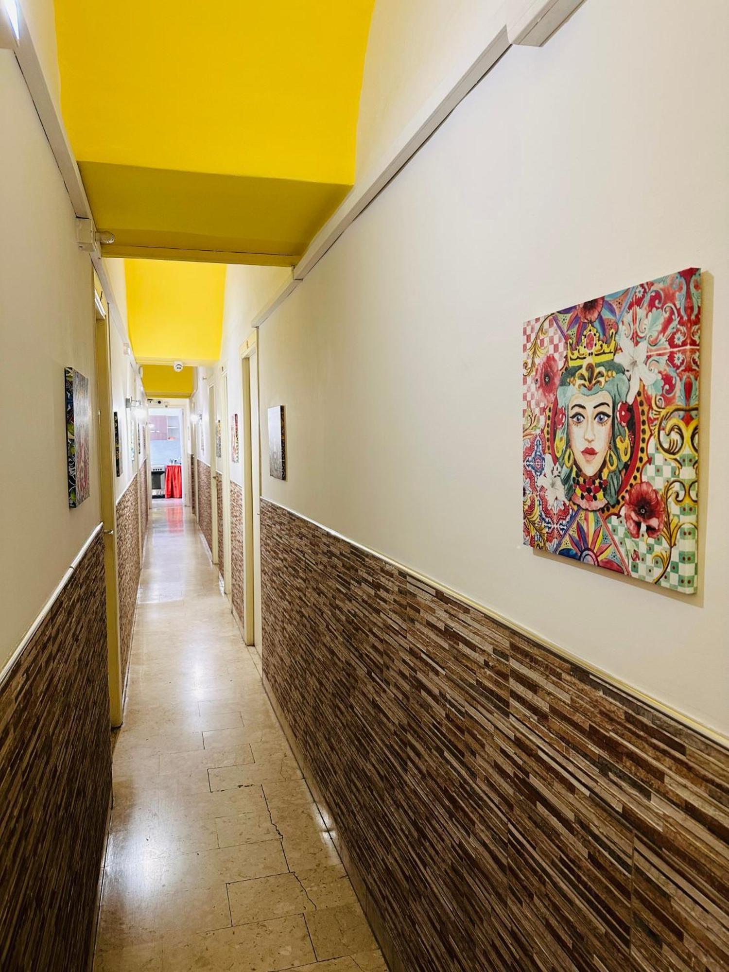Casa Vittoria Hotel Palermo Exterior photo